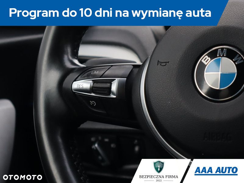 BMW Seria 1 - 19