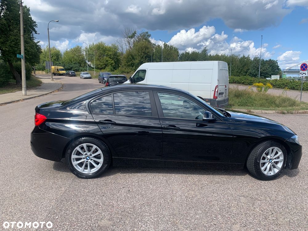 BMW Seria 3 320i Edition M Sport Shadow - 3