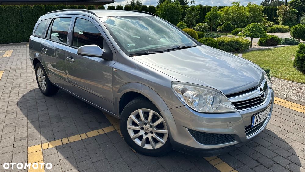 Opel Astra ver-iii-1-7-cdti-elegance - 4