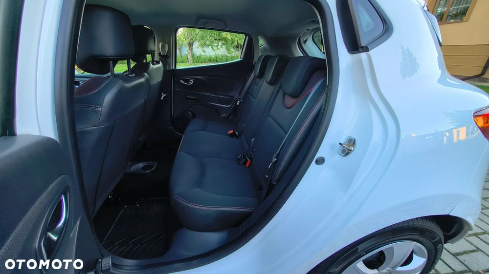 Renault Clio - 27
