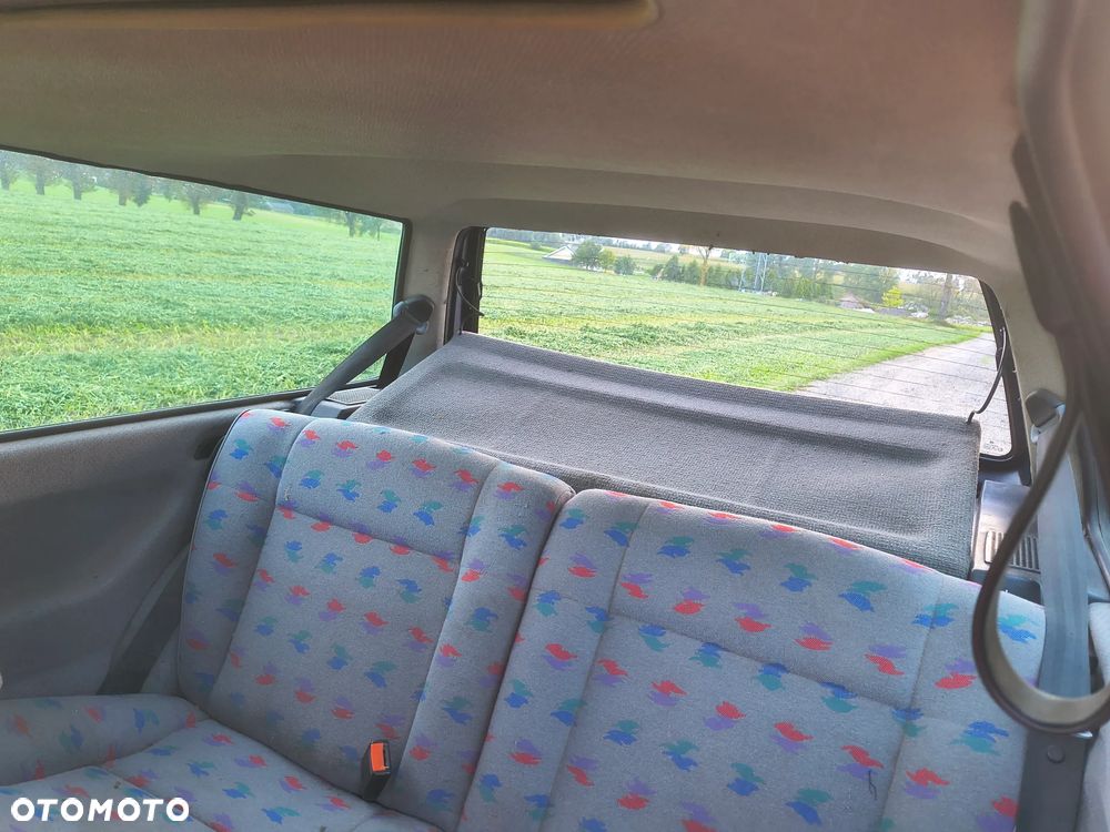 Volkswagen Polo 1.3 Fox - 29