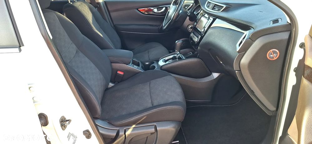 Nissan Qashqai 1.6 DCi Xtronic TEKNA - 15