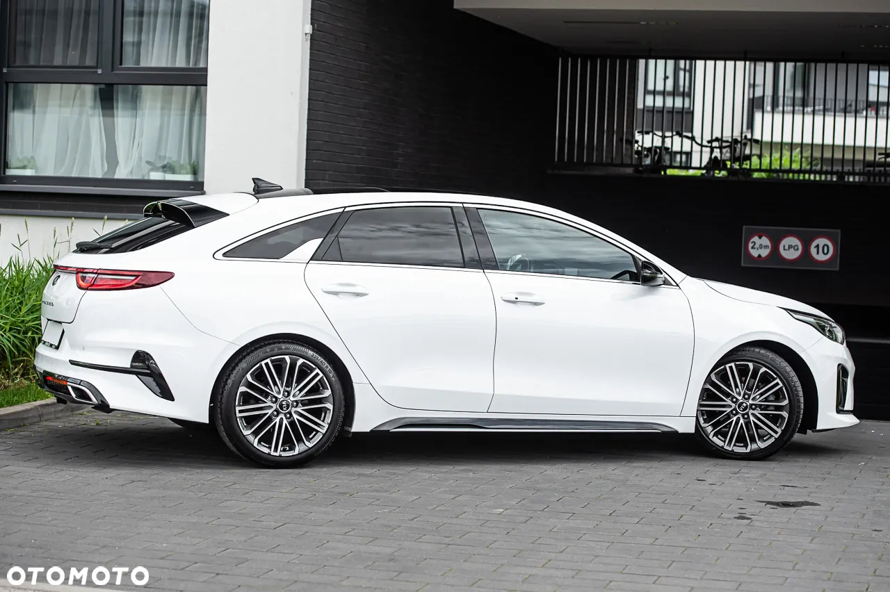 Kia ProCeed 1.5 T-GDI GT Line DCT - 14