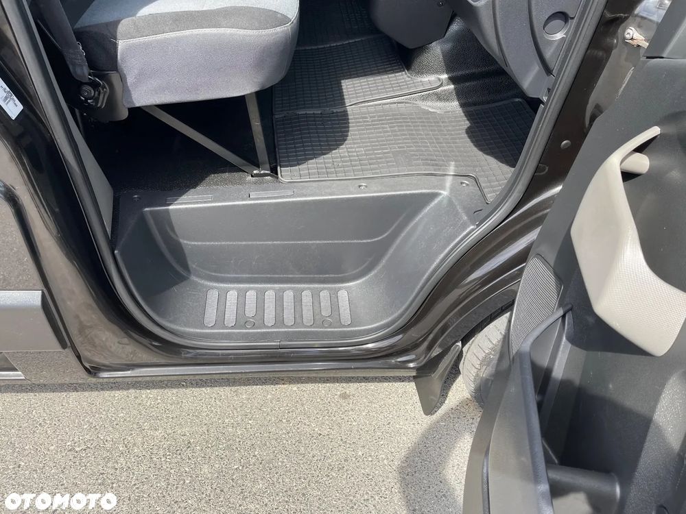 Renault Trafic - 14
