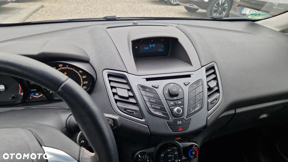 Ford Fiesta 1.5 TDCi Titanium - 12