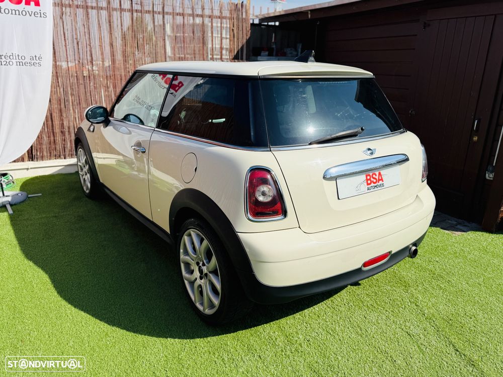 MINI 3 Portas One - 8