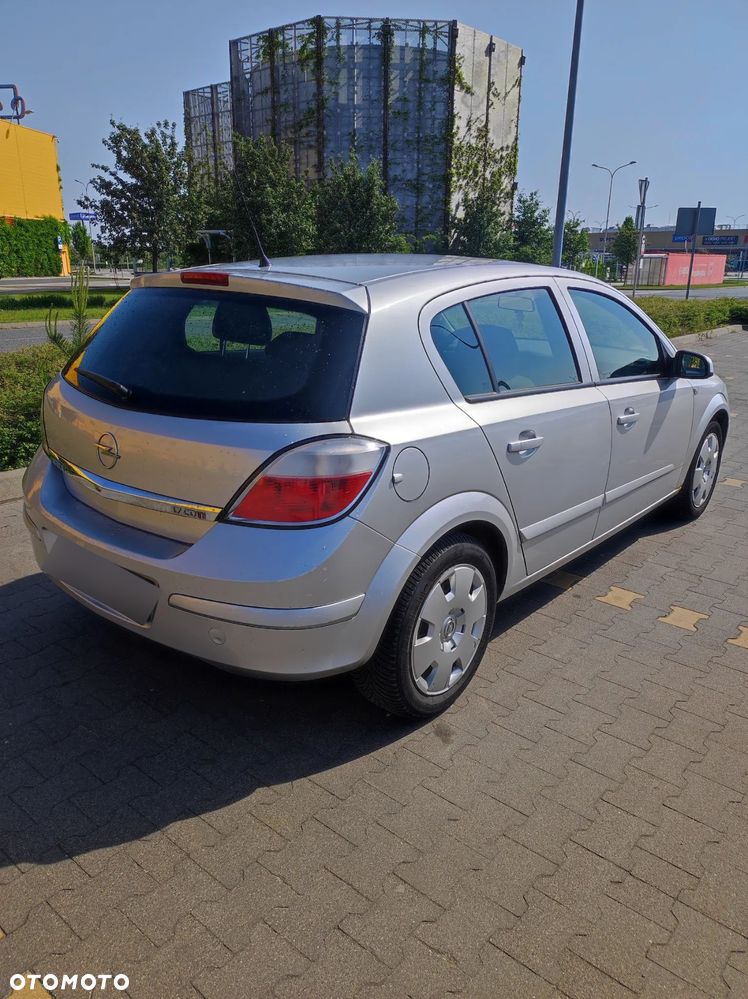 Opel Astra 1.7 CDTI - 3