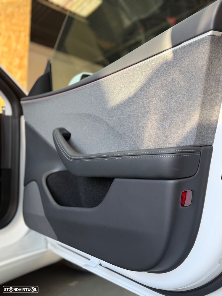 Tesla Model 3 Long Range Tração Traseira Premium - 4