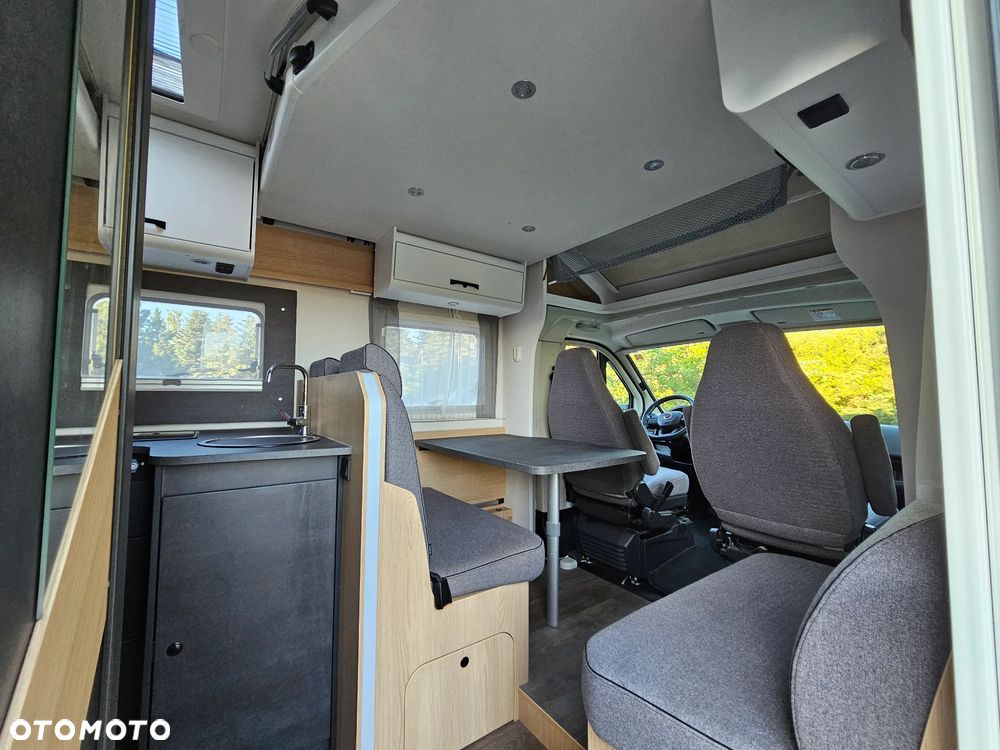 Sunlight CAPRON / HYMER ERIBA T67 Zimowy 4 miejsca do spania - 8