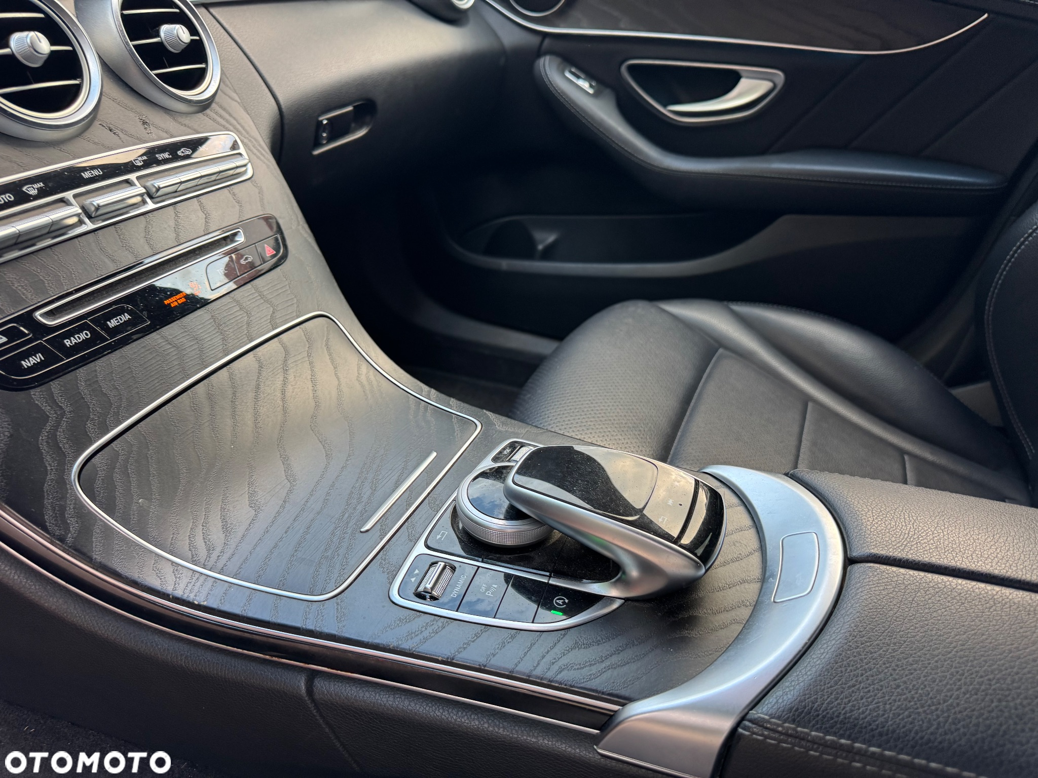 Mercedes-Benz Klasa C 200 4-Matic 9G-TRONIC - 13