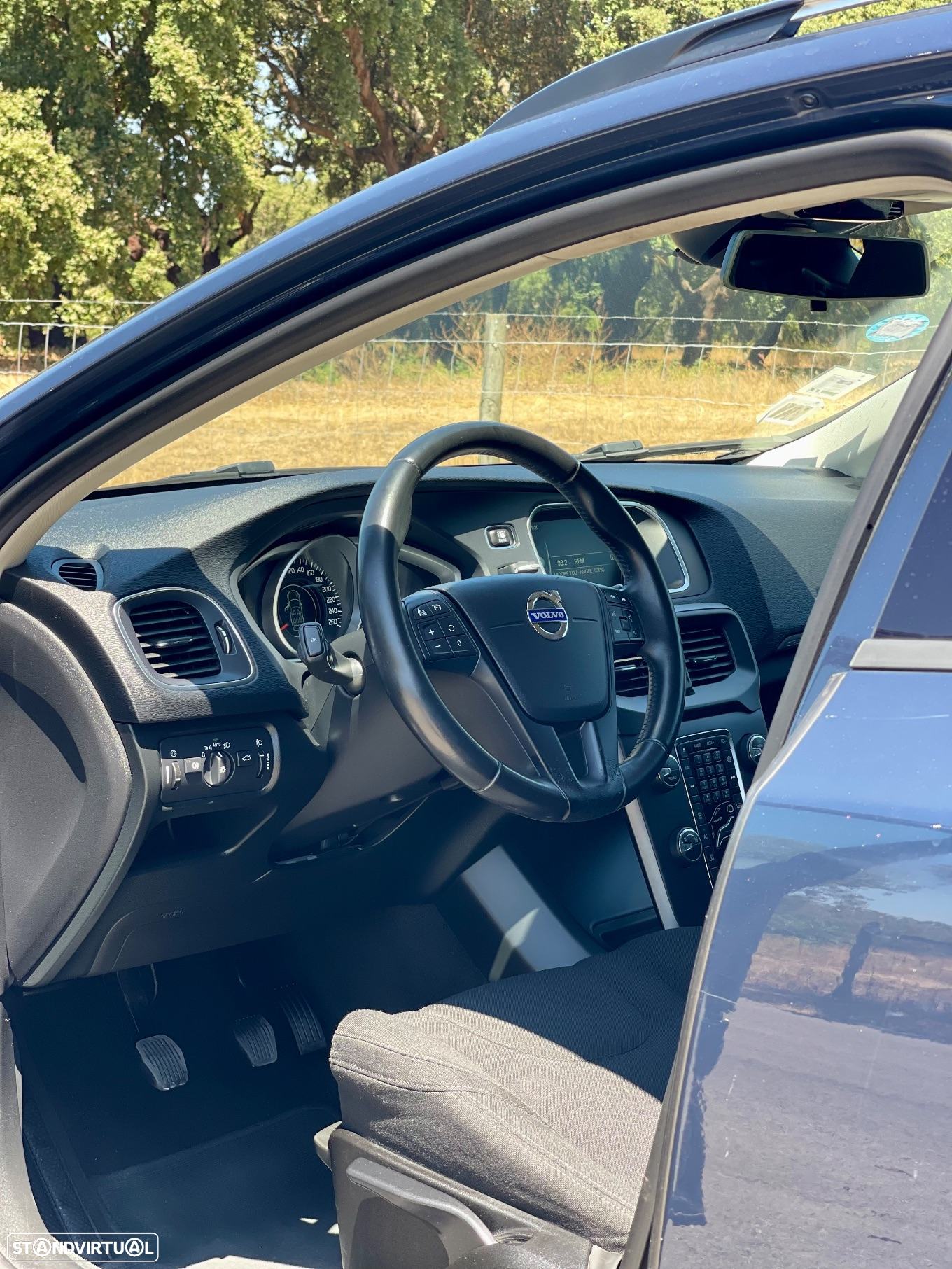Volvo V40 Cross Country 1.6 D2 Momentum - 10