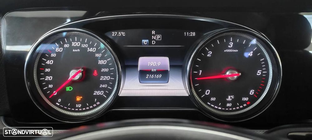 Mercedes-Benz E 220 d Avantgarde - 39