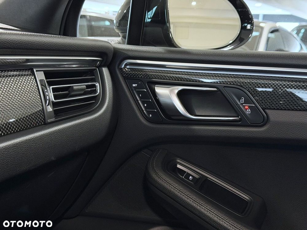 Porsche Macan - 21