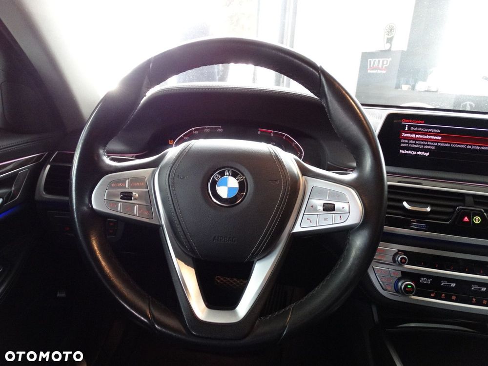 BMW Seria 7 - 13