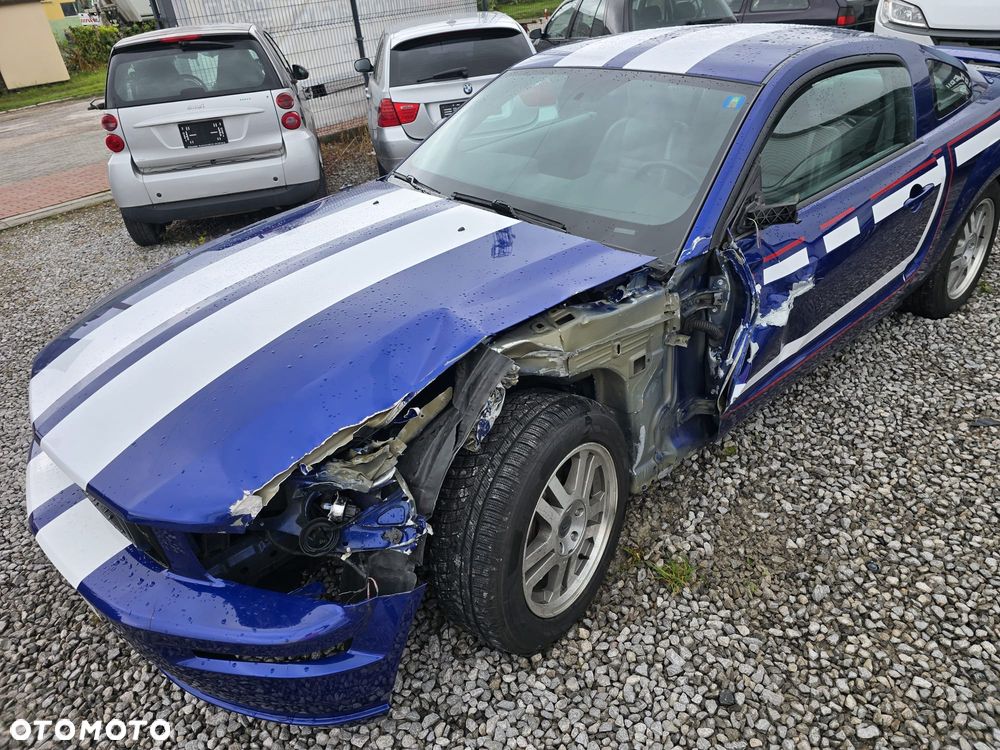 Ford Mustang - 2