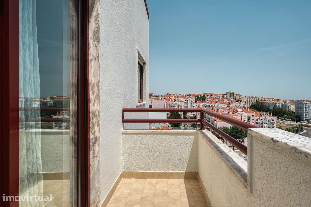 Apartamento T1 na Ramada com Garagem, Elevador e Varandas - Grande imagem: 5/24