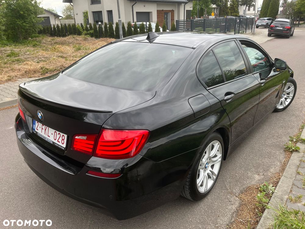 BMW Seria 5 525d - 8