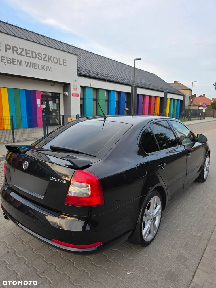 Skoda Octavia 2.0 TDI DPF RS DSG - 5