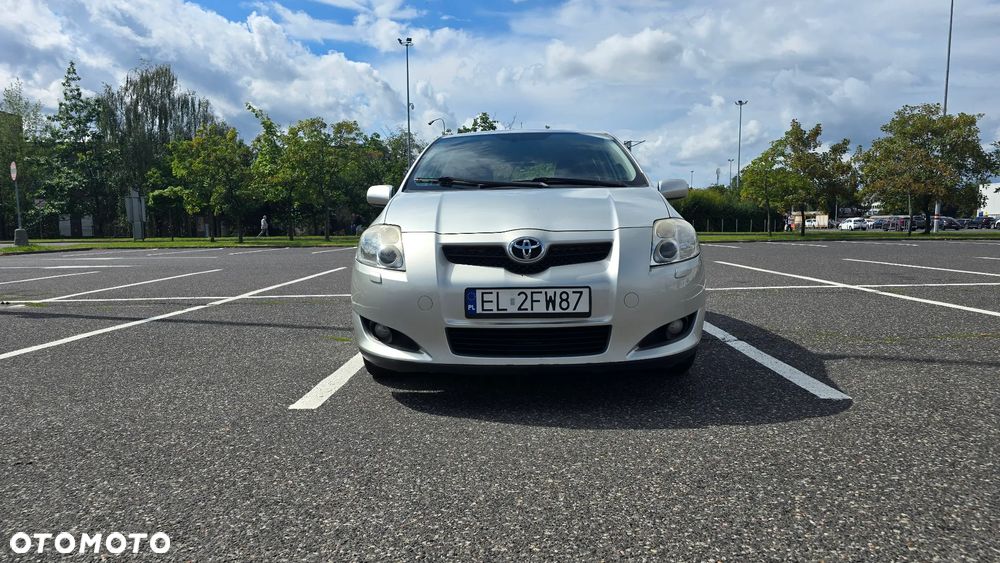 Toyota Auris 1.6 VVT-i Luna MM - 1