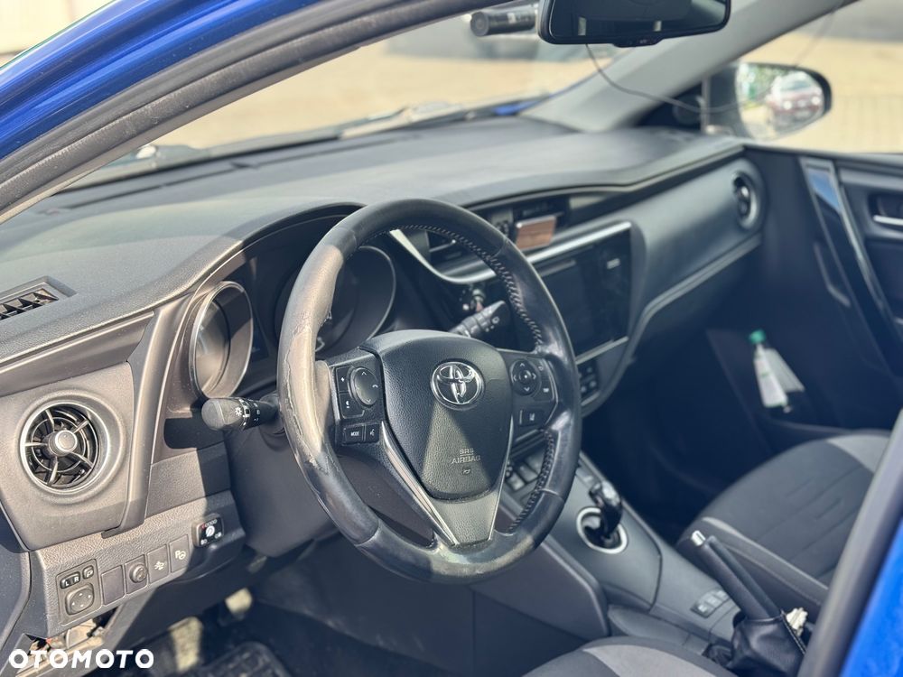 Toyota Auris Hybrid 135 Premium - 9