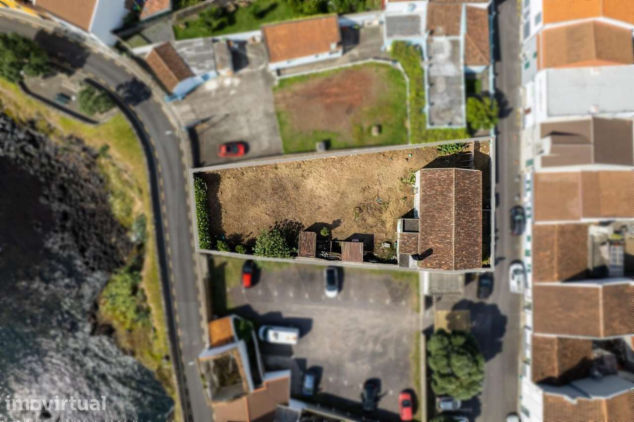 Moradia T2 ,ideal para investimento com pip para construção de 6 apart - Grande imagem: 2/12