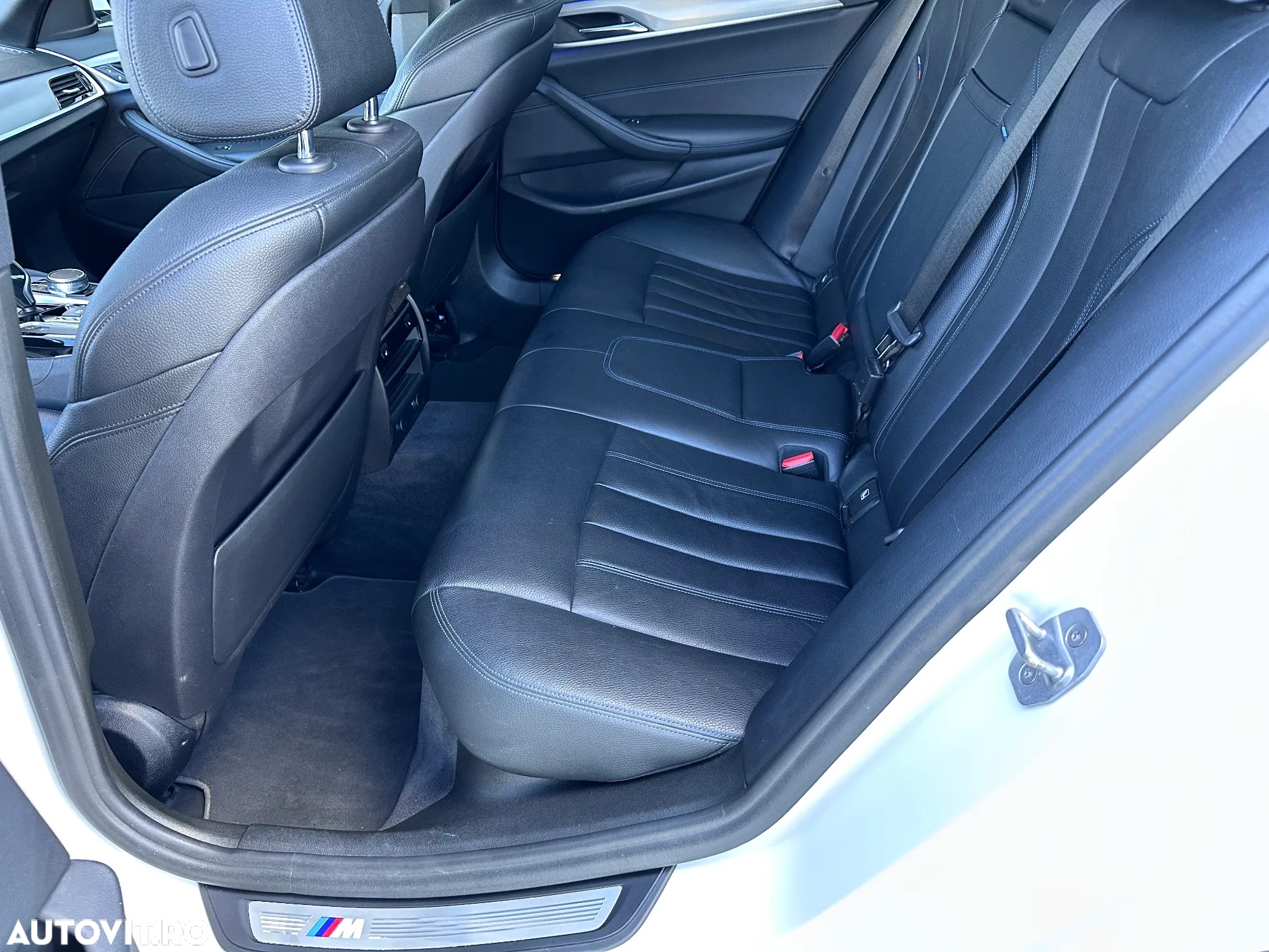 BMW Seria 5 540d xDrive AT - 16