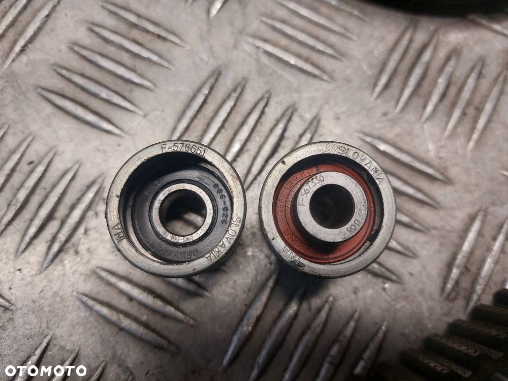 ROZRZĄD PASEK POMPA WODY VW GOLF V 2.0 FSI 06F105243J 979830 CT1088 - 6