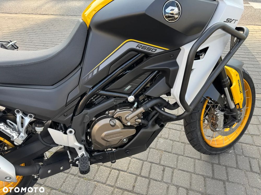 QJMOTOR SVT 650 - 8