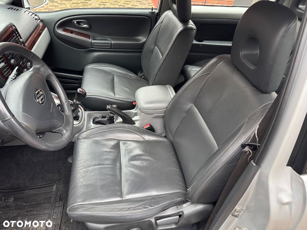 Suzuki Grand Vitara 1.6 Comfort Limited - 20