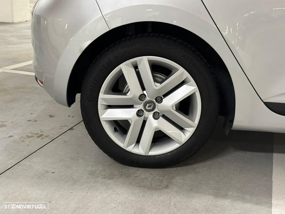 Renault Clio 1.6 E-Tech Full Hybrid Techno - 22