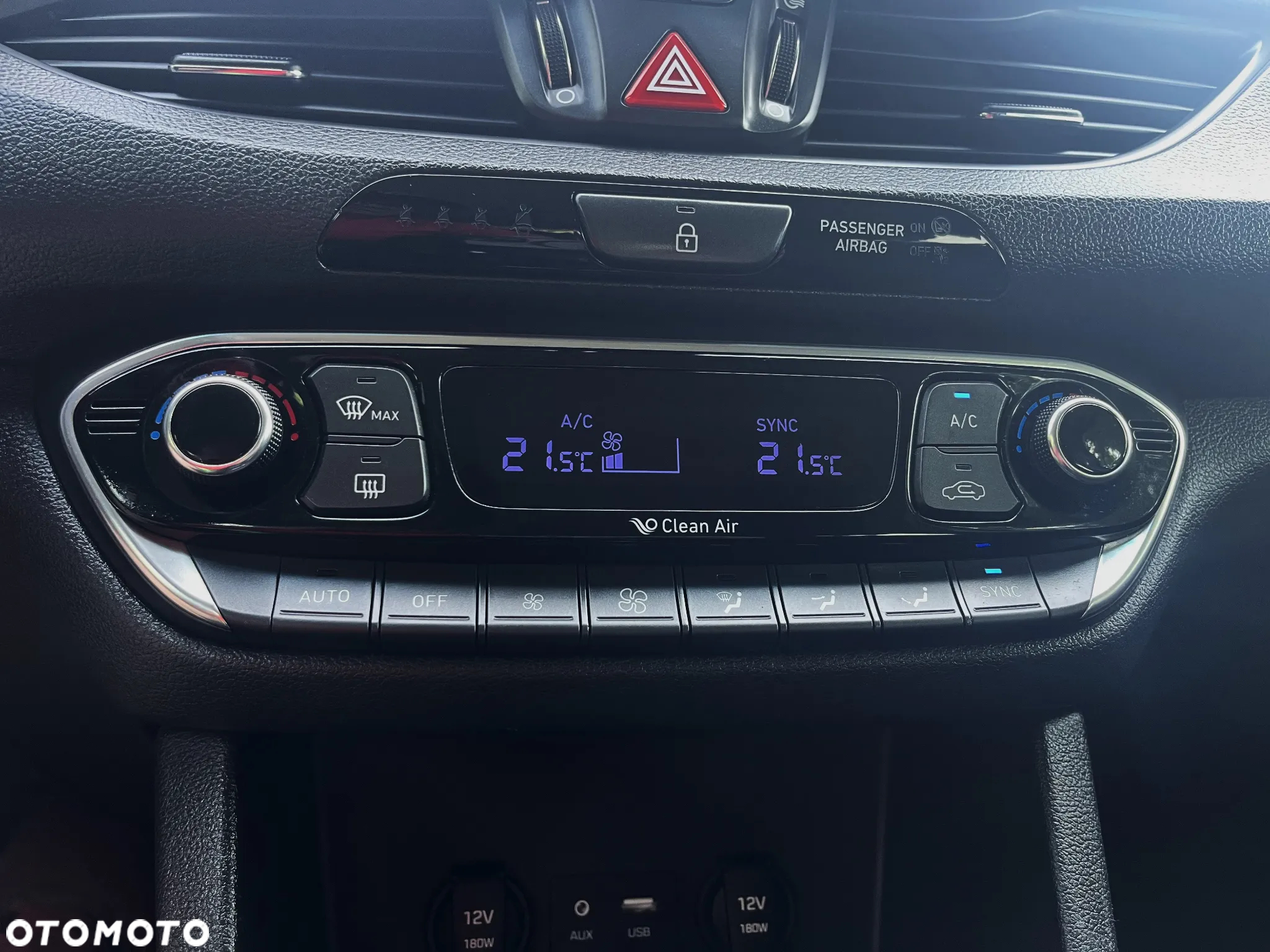 Hyundai i30 1.6 CRDi BlueDrive Premium - 25