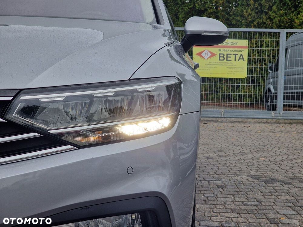 Volkswagen Passat Variant 2.0 TDI Business DSG - 10