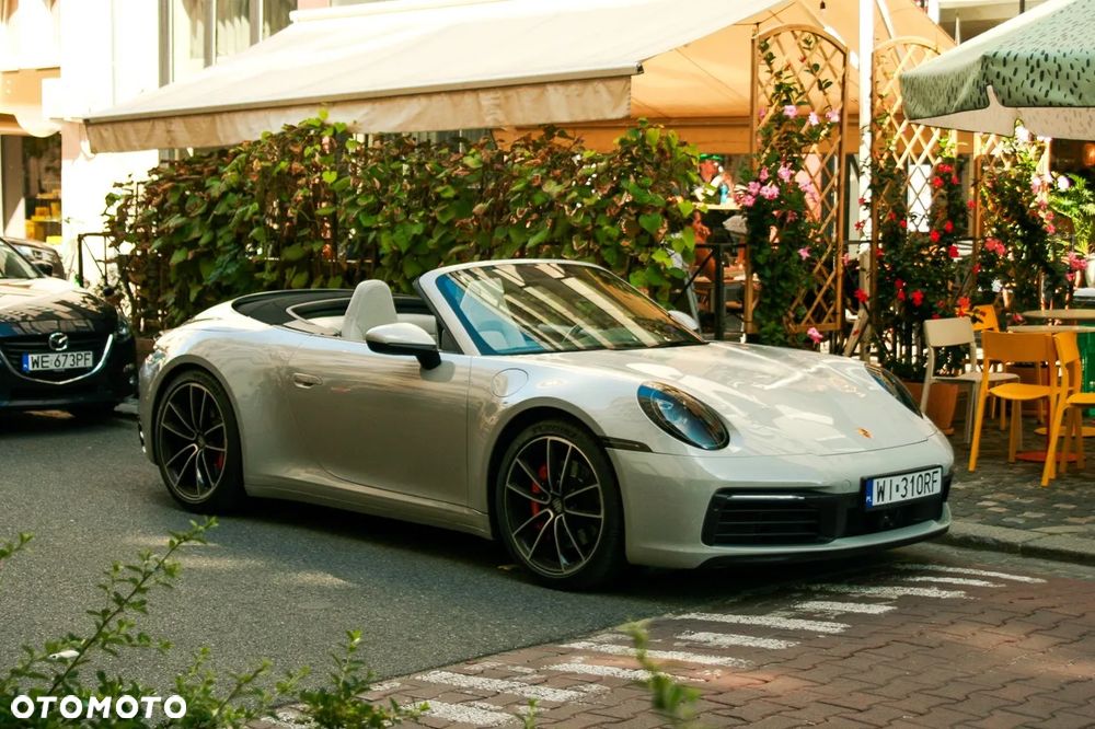 Porsche 911 Carrera 4S - 1
