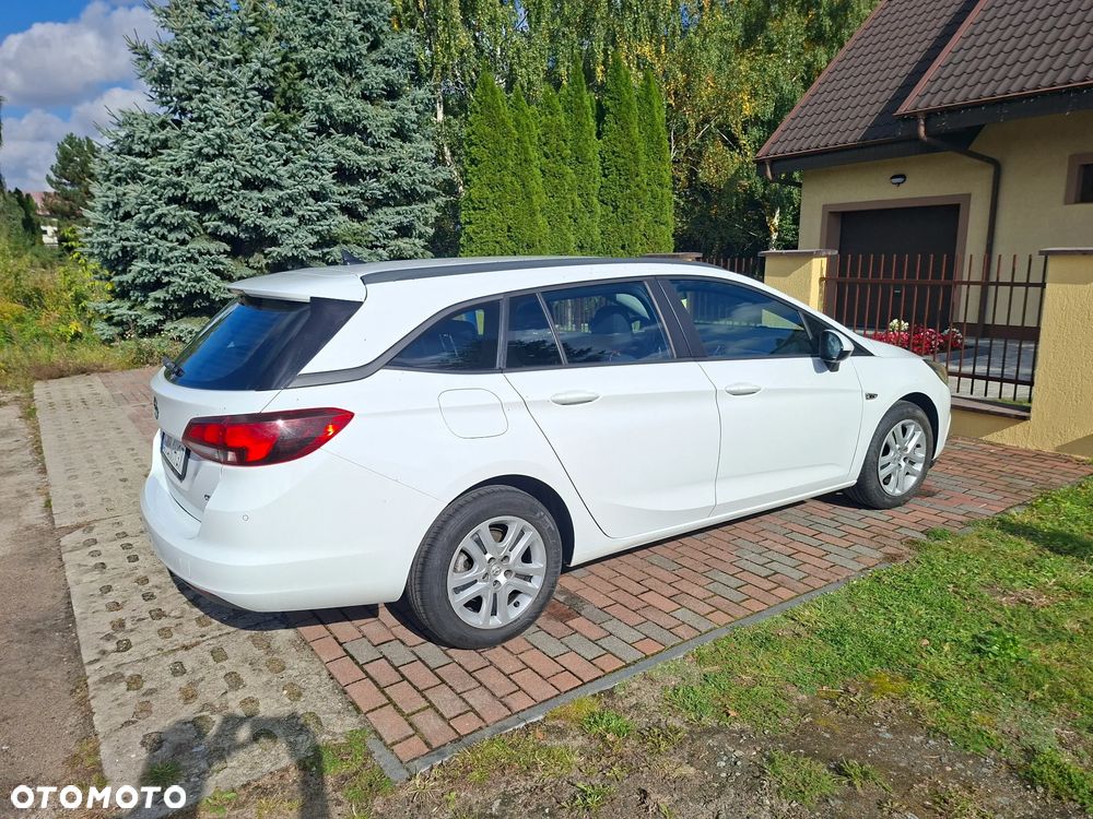 Opel Astra - 4