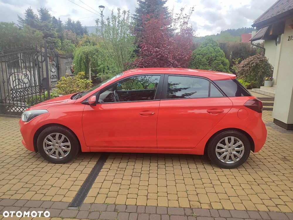 Hyundai i20 1.2 - 10