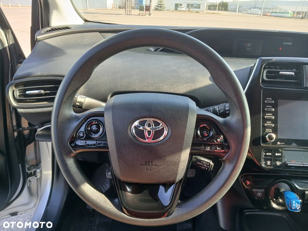 Toyota Prius Hybrid - 10