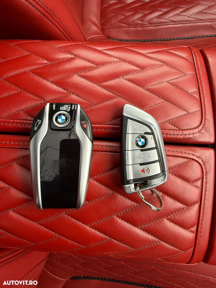 BMW Seria 7 750i xDrive - 22