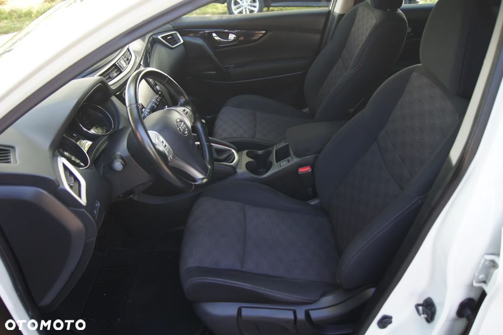 Nissan Qashqai 1.2 DIG-T N-Connecta - 10
