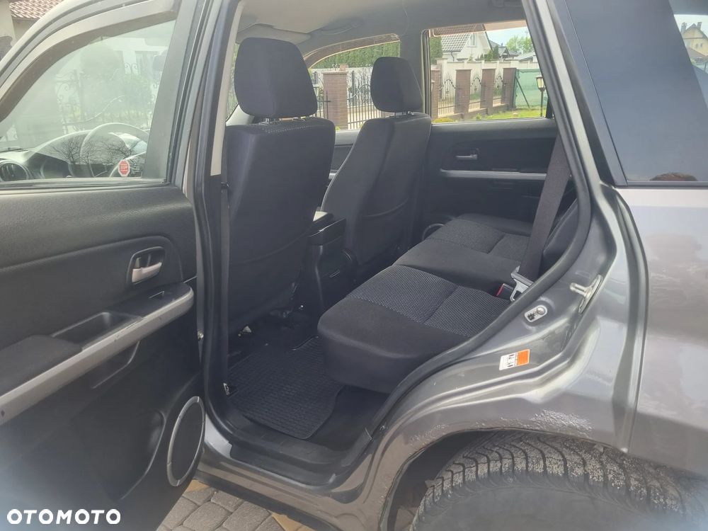 Suzuki Grand Vitara 1.9 DDiS Comfort DPF - 22