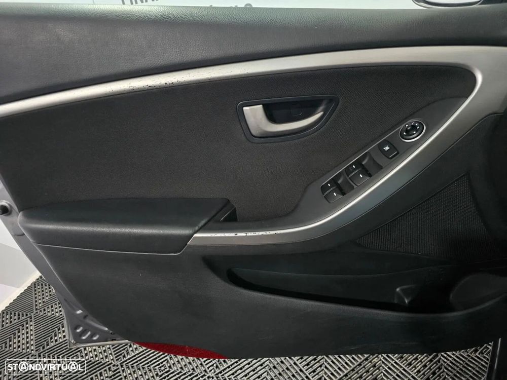 Hyundai i30 1.4 CRDi Blue Active - 14