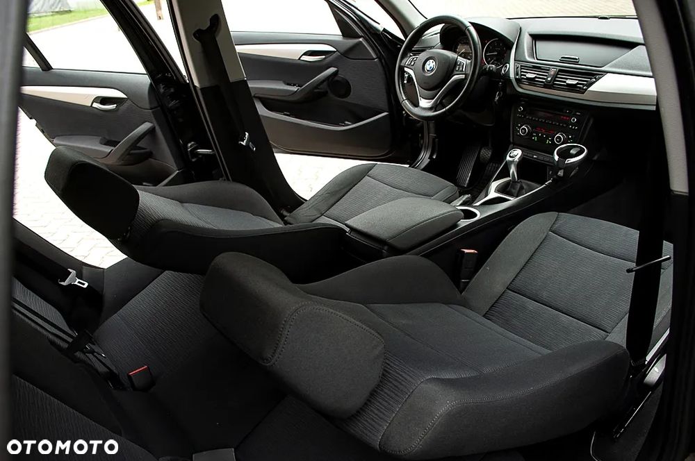 BMW X1 sDrive18i xLine - 39