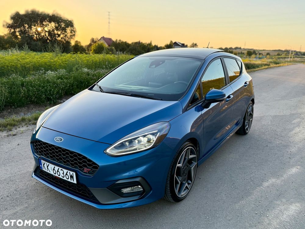Ford Fiesta - 17