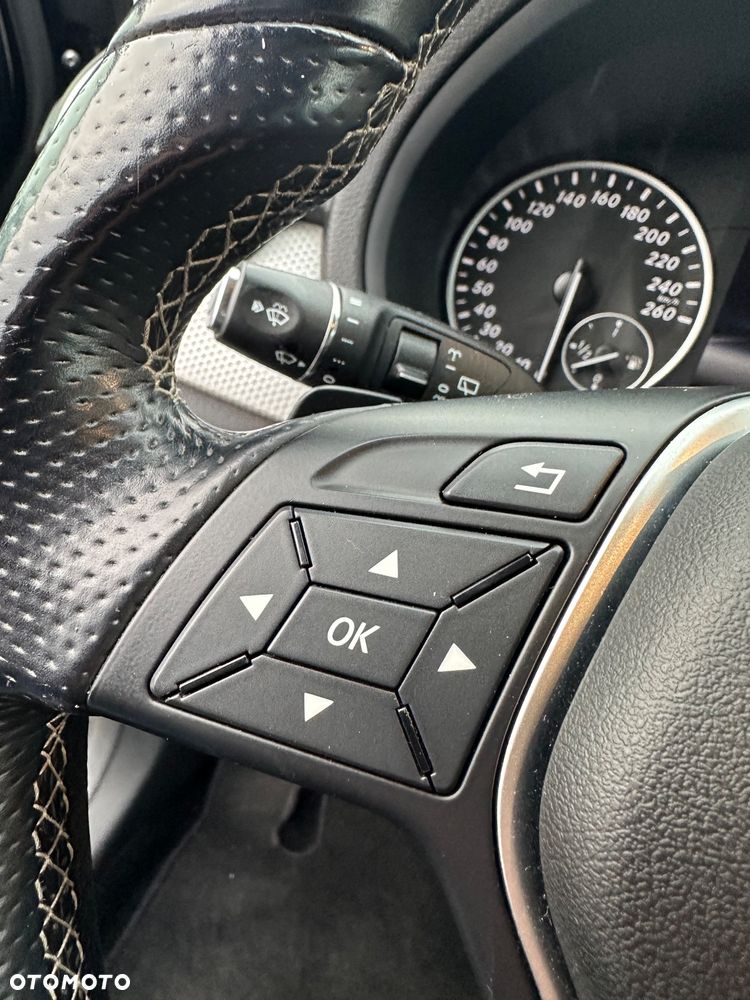 Mercedes-Benz Klasa B 200 7G-DCT UrbanStyle Edition - 11