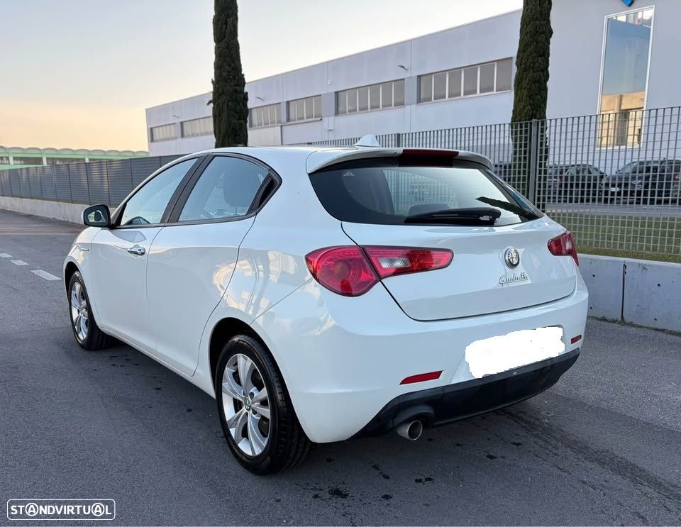 Alfa Romeo Giulietta 1.6 JTDM Distinctive 57X - 4