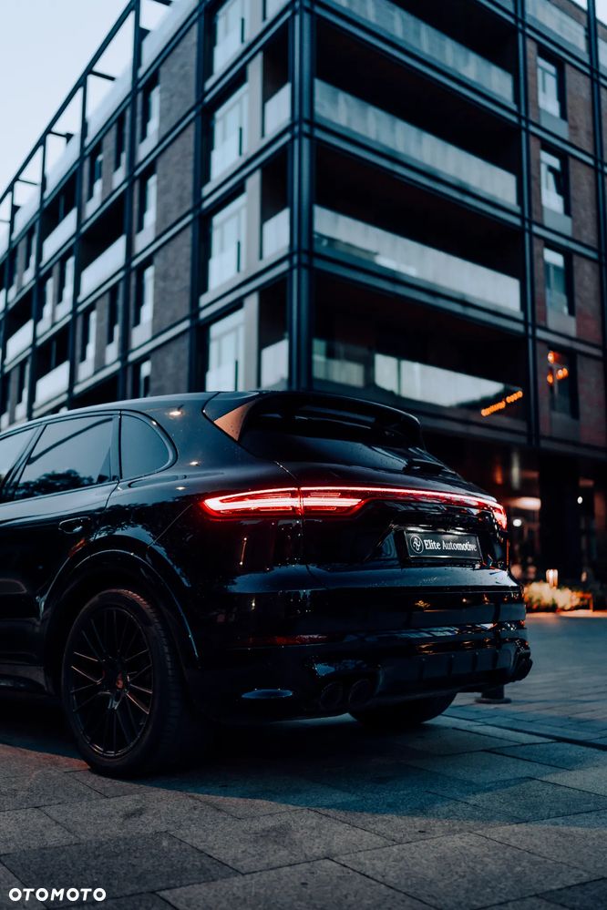 Porsche Cayenne GTS - 8