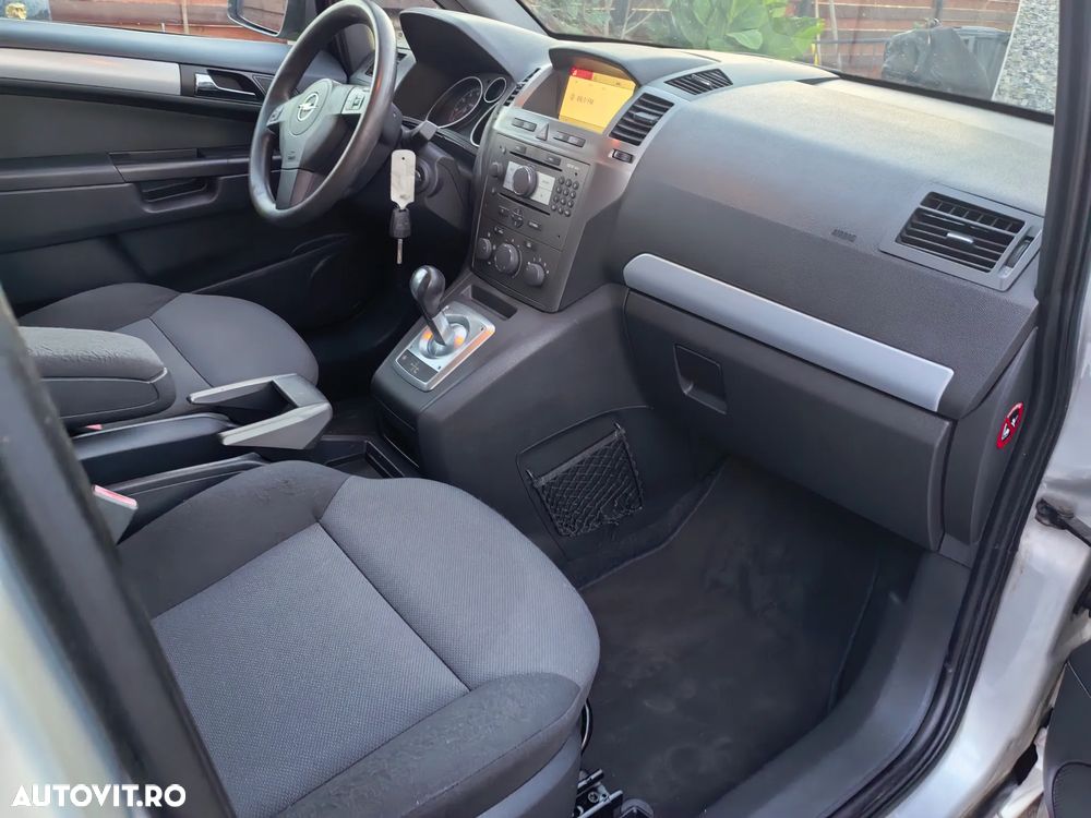 Opel Zafira 1.8 Easytronic Family Plus - 7