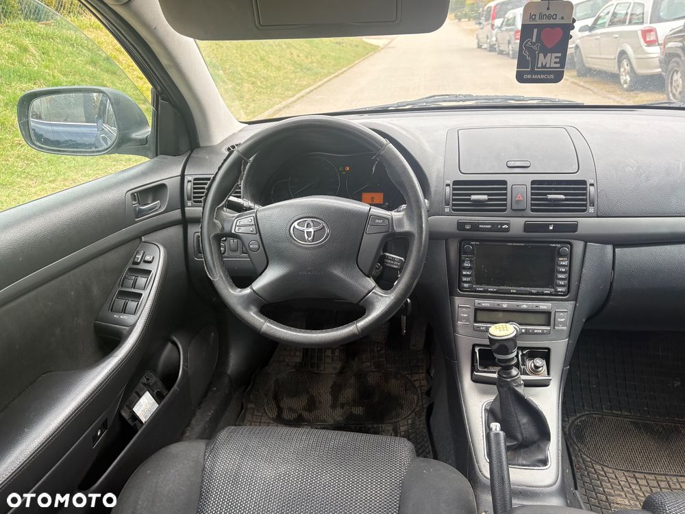 Toyota Avensis 2.0 D-4D Platinium - 16