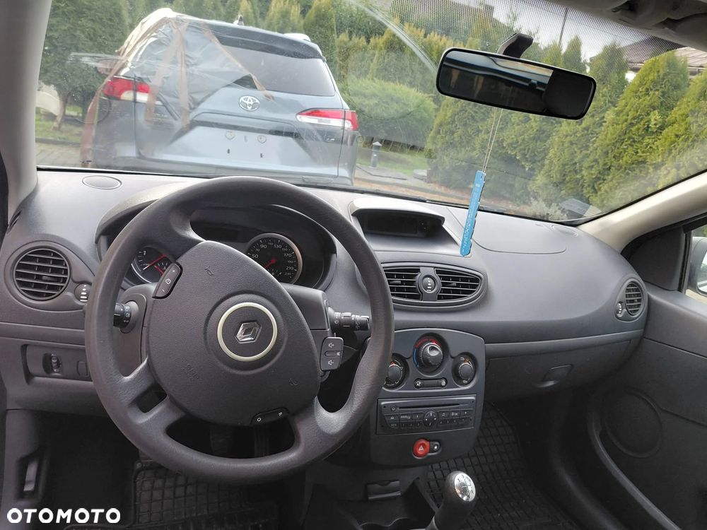 Renault Clio 1.5 dCi 75 Expression - 10