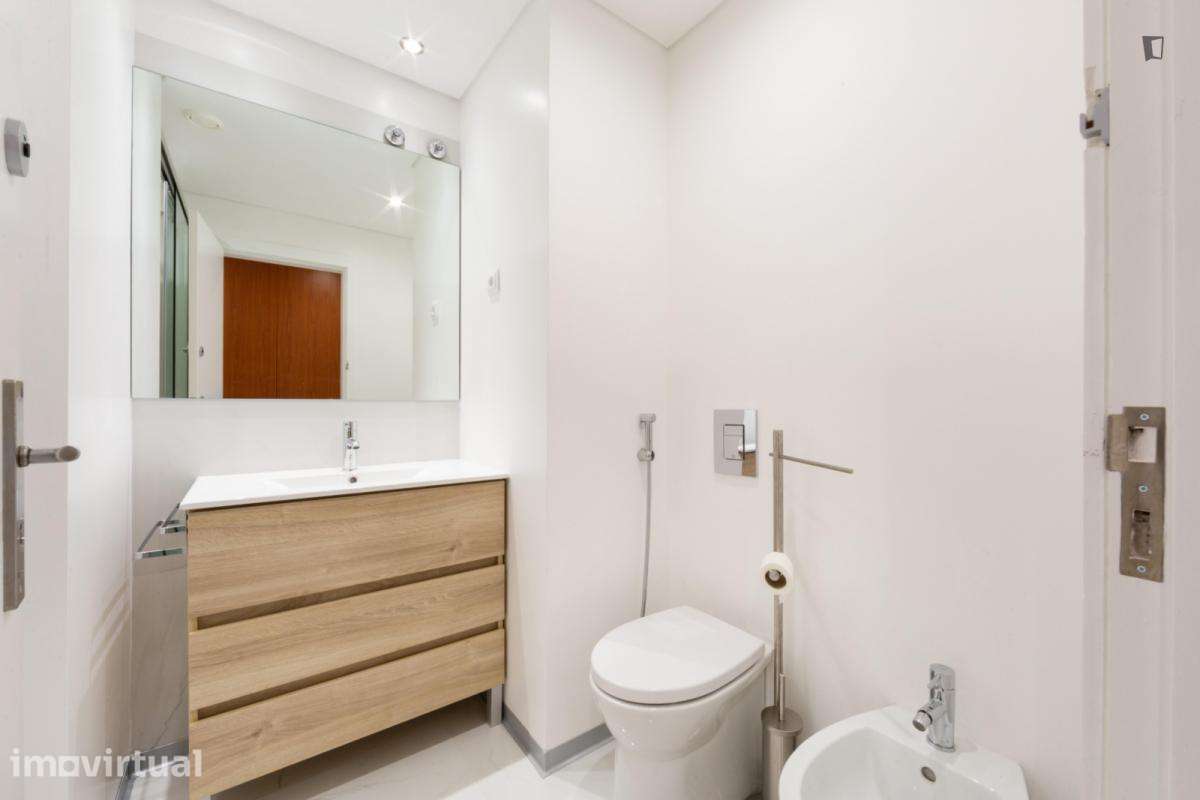 Quarto - localizado em Maia Porto - Grande imagem: 2/25