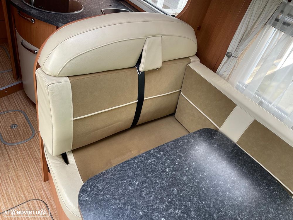 Pilote Explorateur G742 c/Cama Central - Autocaravana - 12